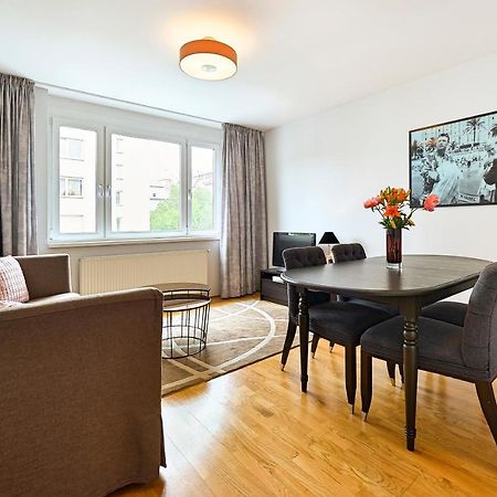 Peaceful Belvedere Apartment In Safe, Quiet & Central Location Виена Екстериор снимка