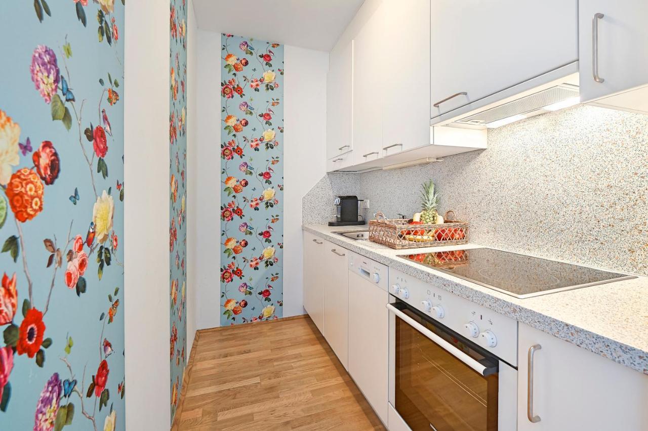Peaceful Belvedere Apartment In Safe, Quiet & Central Location Виена Екстериор снимка
